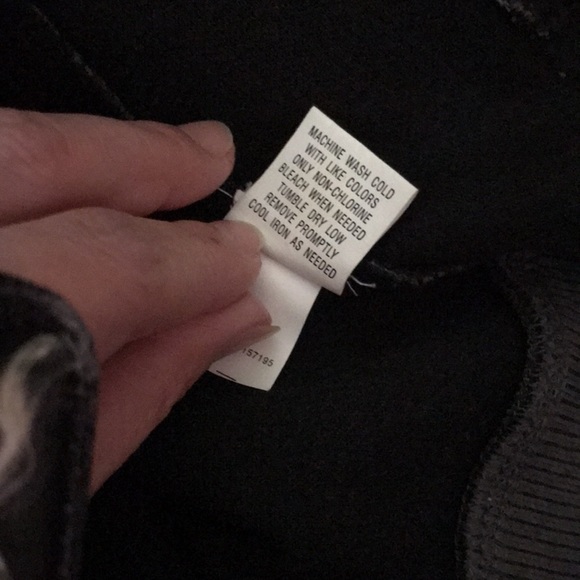 Xg extreme quality small grey and black long sleeved zippered jacket 💕 - Picture 7 of 7